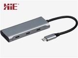 USB-C 4-i-1 Stáisiún Á Chur5600